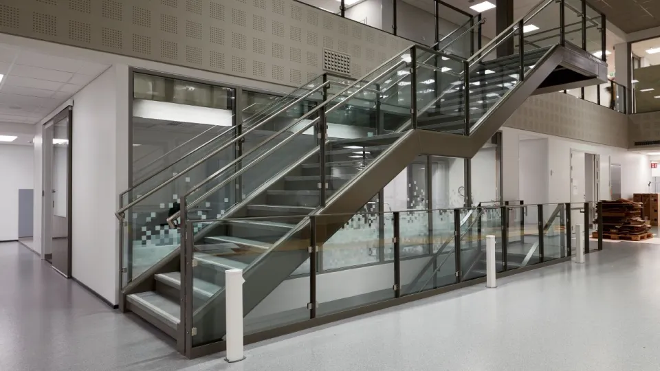 Golvbeläggningar i offentliga och kommersiella byggnader 